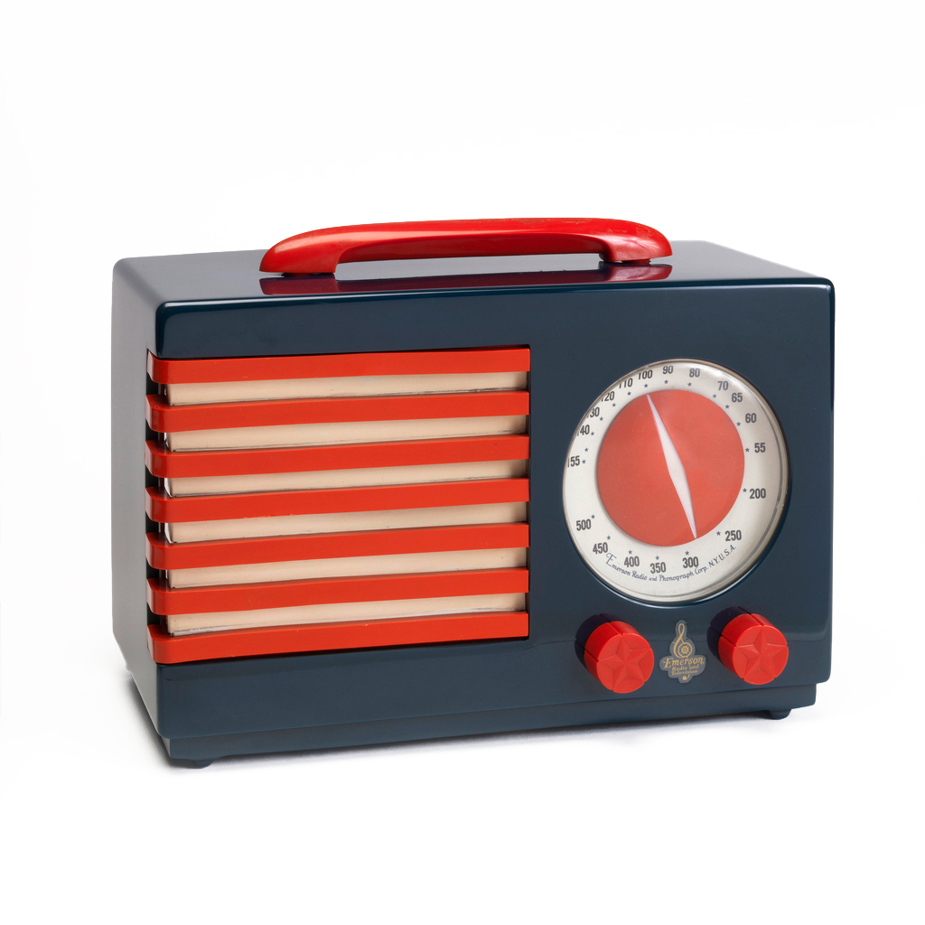 Radio Patriot, conçue par Norman Bel Geddes, fabriqué par Emerson Radio & Phonograph Corp.,